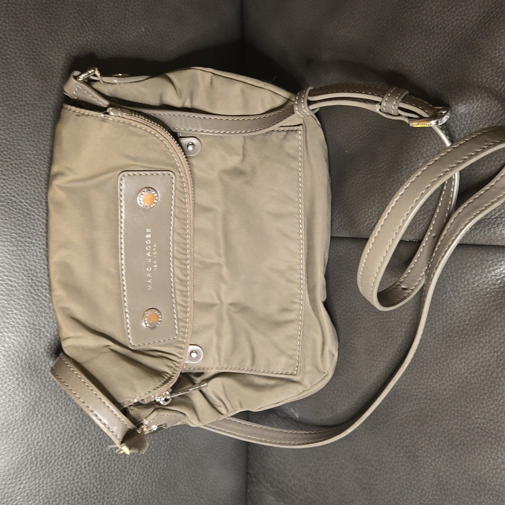 ⚡️Sale⚡️Marc By Marc Jacob's Gray Crossbody